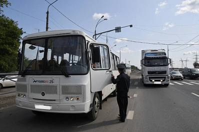 В Самаре оштрафуют водителя автобуса за выезд на трамвайные пути