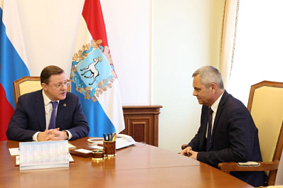 Губернатор Дмитрий Азаров провел встречу с Андреем Шаминым
