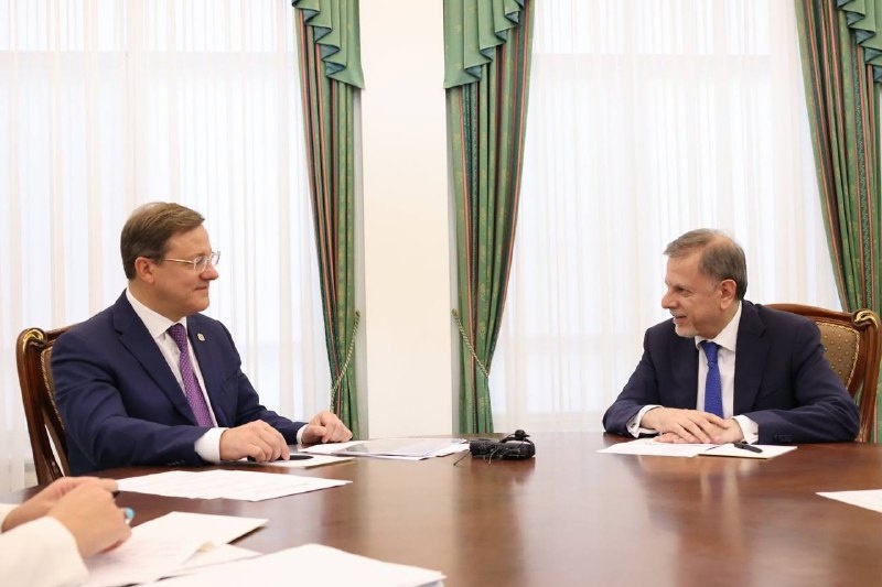 Дмитрий Азаров провел встречу с послом Аргентины в России Эдуардо Зуайном