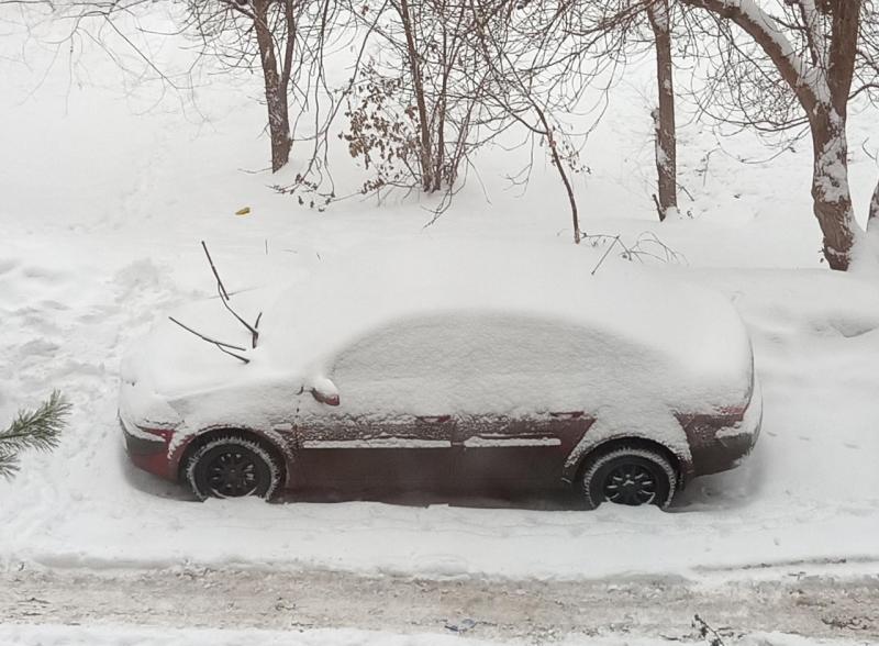 Автоэксперт рассказал, нужно ли прогревать машину в холода