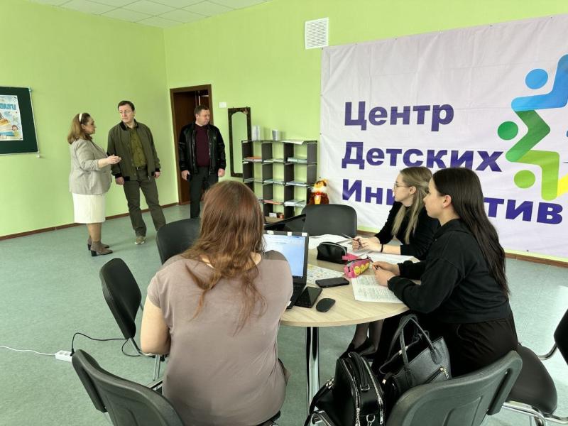 Самарская область продолжает помогать в восстановлении мирной жизни в городе-побратиме Снежное