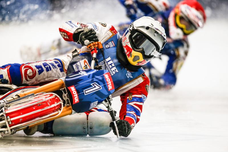 Тольятти примет три турнира по мотогонкам на льду 