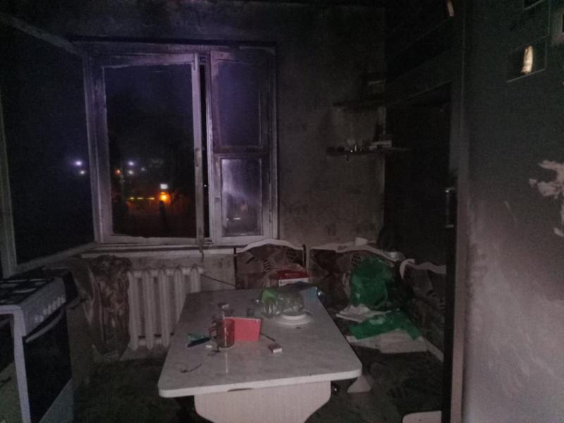 6 мая в Самарской области из горящего дома эвакуировали 15 человек