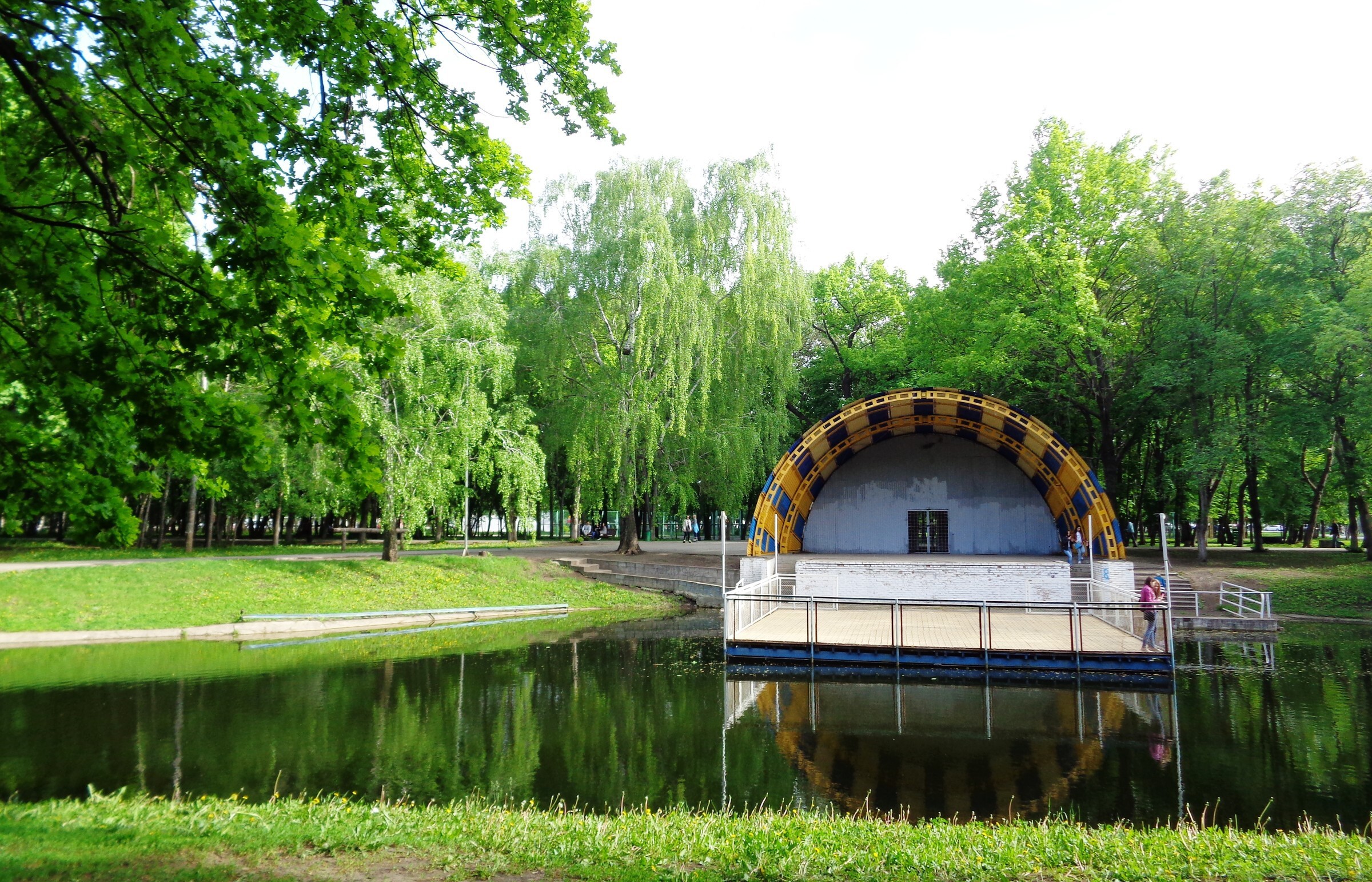 Фото парка гагарина в самаре