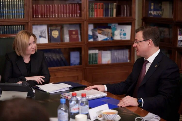 Дмитрий Азаров и Ольга Любимова обсудили ход реконструкции здания филиала Третьяковской галереи 