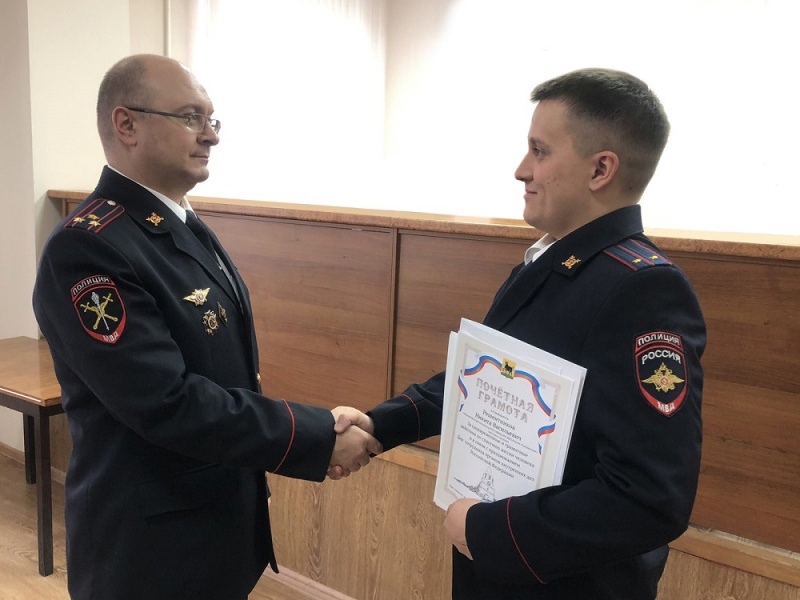 Спас жизнь женщине из Донбасса: сызранского лейтенанта Решетникова наградили за геройский поступок