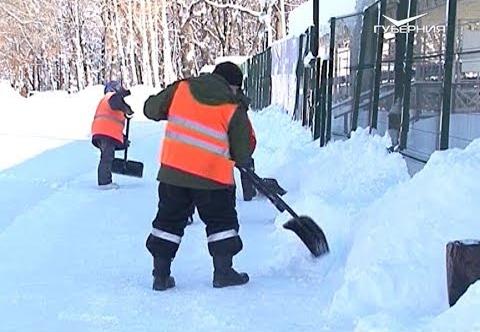 Как сохранить здоровье, убирая снег. Школа здоровья