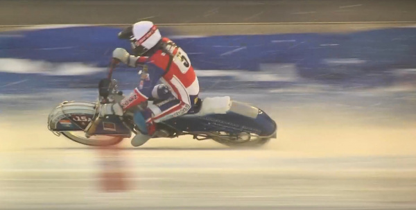 В Тольятти прошли очередные этапы командного чемпионата страны по мотогонкам на льду в Суперлиге