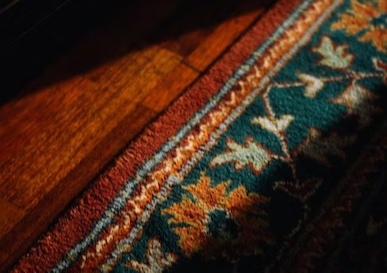 Жительница Оренбурга отсудила 176 тысяч рублей у компании, которая плохо почистила ковер