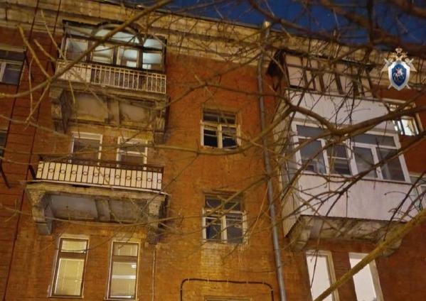 В Самаре на женщину с крыши упала наледь