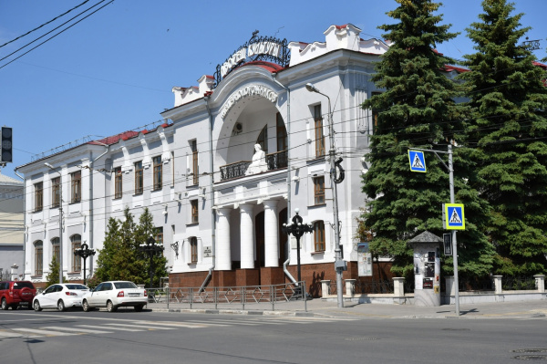 Самарские барды споют песни Высоцкого на фестивале