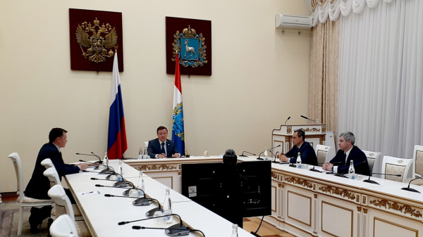 Дмитрий Азаров принимает участие в заседании рабочей группы "Единой России"