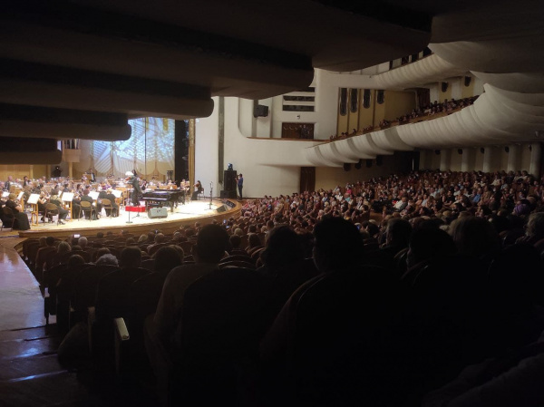 Народный артист России Михаил Щербаков отмечает тройной юбилей на сцене Самарской филармонии