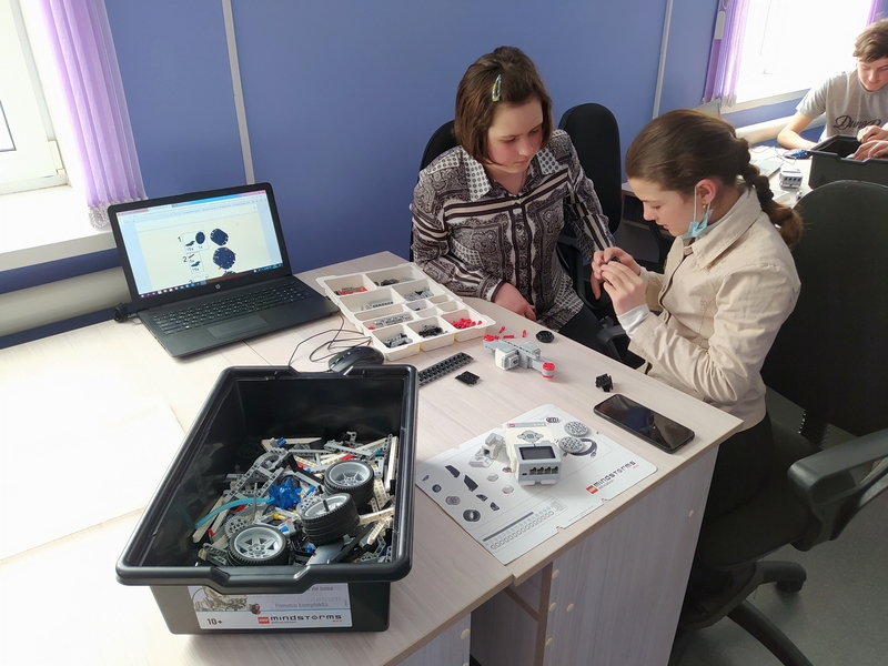 В Борском мини-технопарке "Квантум" прошел мастер-класс для учеников школ района 