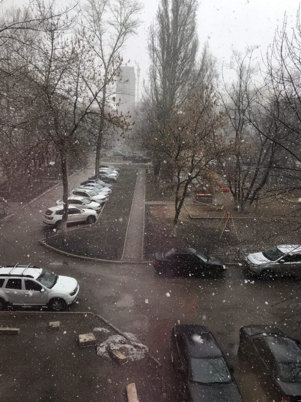 На Самару ранним утром обрушился снег с дождем