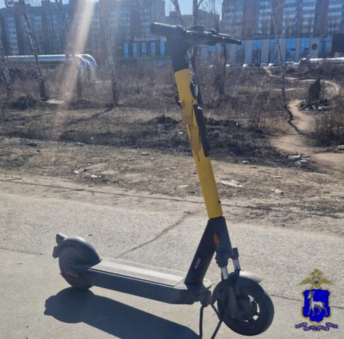 В Тольятти мужчина украл электросамокат, но не смог на нем кататься
