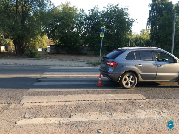 В Самаре женщина на Рено сбила мужчину