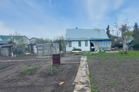 Деревянный дом у озера в Самаре выставили на продажу за 4 миллиарда рублей