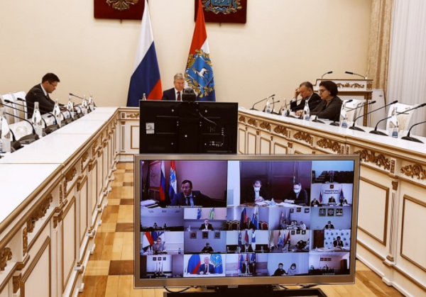 Дмитрий Азаров: "Вручение ключей всем, кто стоит в очереди на 2020-й, должно состояться до конца года"