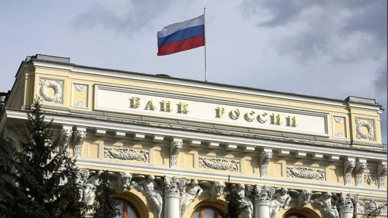 Центробанк в конце года может возобновить печать купюр в пять и десять рублей