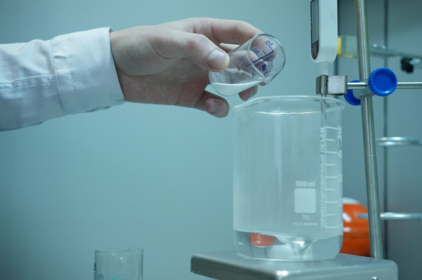 Синтезируют по-новому: самарские студенты создают катализаторы для получения наноматериалов