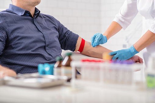 Самарский врач: жизнь пациентов зависит от компонентов донорской крови 