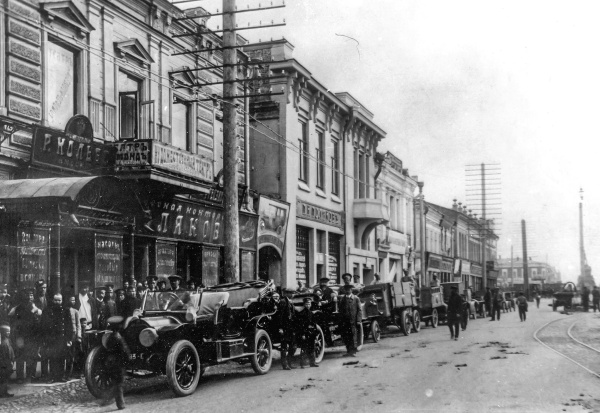 От копыт до колеса: как менялся личный транспорт самарцев