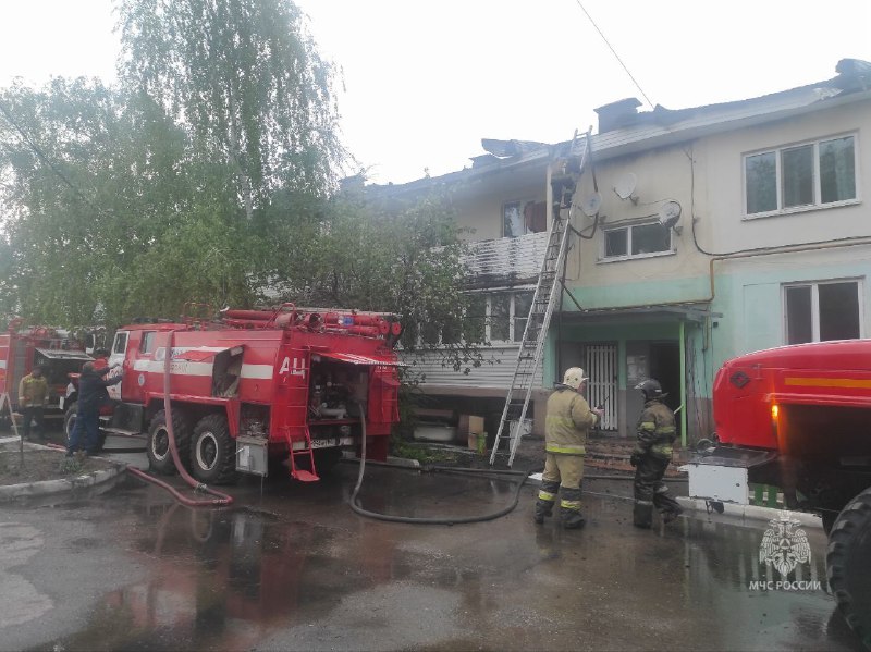 В Самарской области 69 человек тушили пожар в двухэтажке