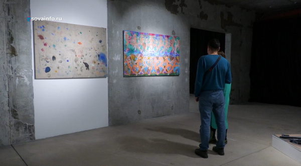 Выставка современного искусства "Архипелаг грез" до 14 января работает в самарской "ЗИМ Галерее"