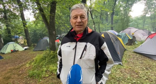 Гитара была с нами всегда: Иван Душарин рассказал на Грушинском фестивале, как покорил Эверест