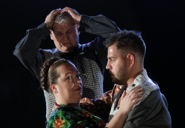 В тольяттинском театре "Колесо" готовятся к премьере горьковской пьесы 