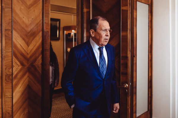 В новом выпуске проекта "Эпидемия" принял участие Сергей Лавров