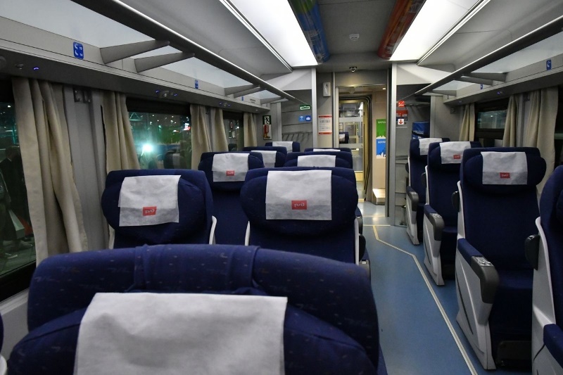 Поезд санкт петербург самара сидячий вагон фото внутри