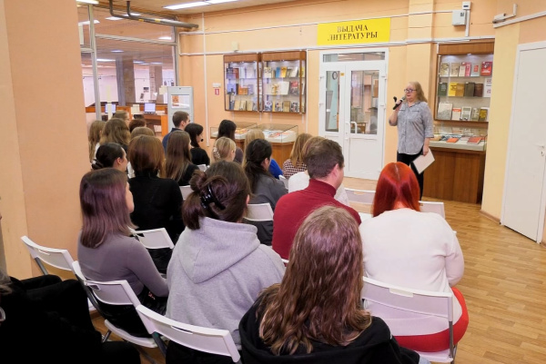 В Год культуры России и Китая в Самаре открыли тематическую выставку