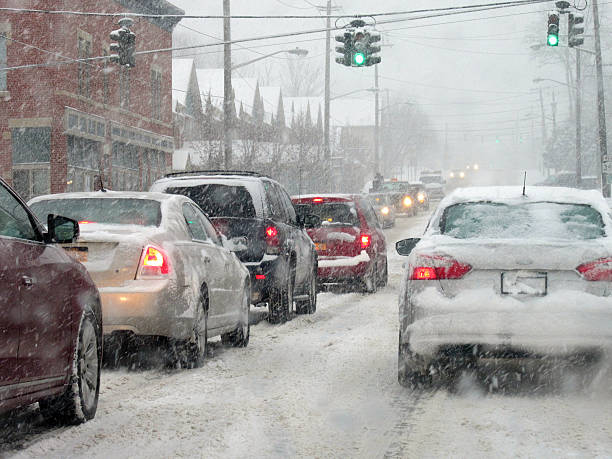 Как самарцам ездить по снежным дорогам: рекомендации Госавтоинспекции 