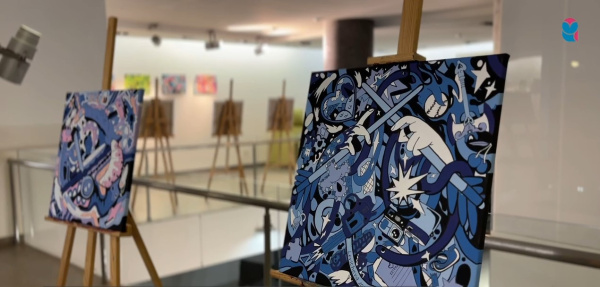 В Самаре открылась выставка картин-историй художницы Светланы Левичевой