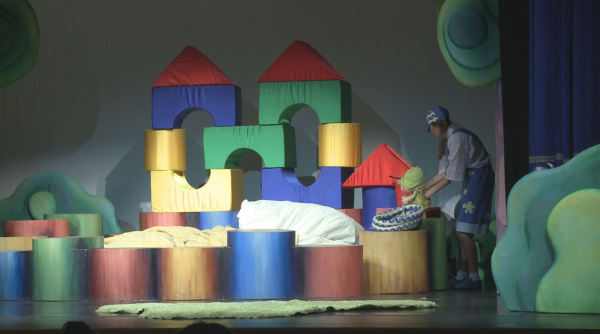 В Самаре прошел интерактивный благотворительный спектакль "Теремок"