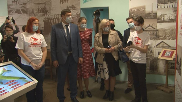  В Жигулевске открылась выставка "Внутри истории"