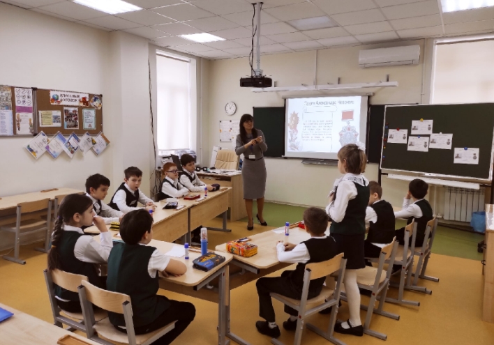 Претенденты на звание учителя года Самарской области прошли испытание "классным часом"