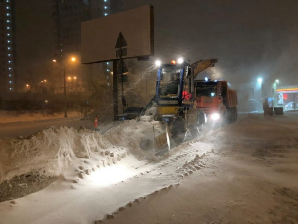 С самарских улиц вывезено на полигоны ночью более 11 тысяч тонн снега 
