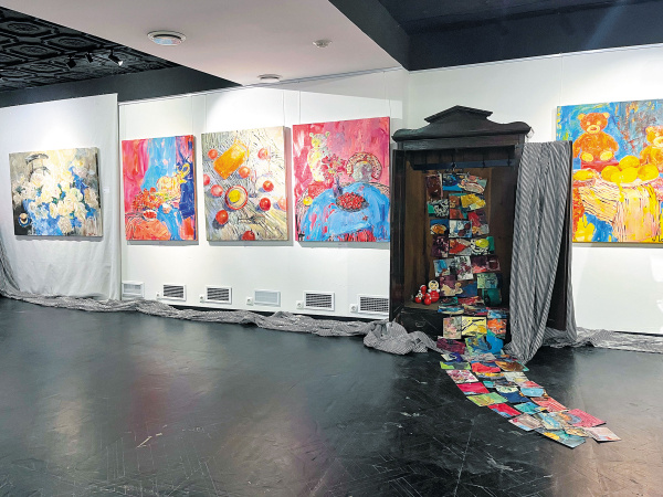 Живая сила натюрмортов: в Самаре открыли выставку художницы Ирины Ланг