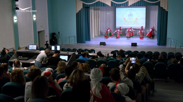 В Самарской области более 1100 танцоров стали участниками фестиваля-конкурса "Хрустальный башмачок"