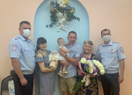 Жительница Самары родила в машине по дороге в больницу