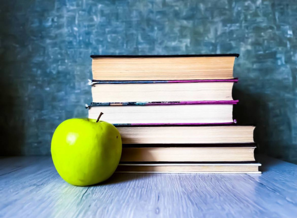 Родитель - главный пример: детский психолог рассказала, как разжечь любовь к чтению у детей