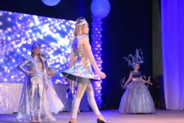 Эстафету гала-концертов космической "Студвесны" (16+) принял Тольятти