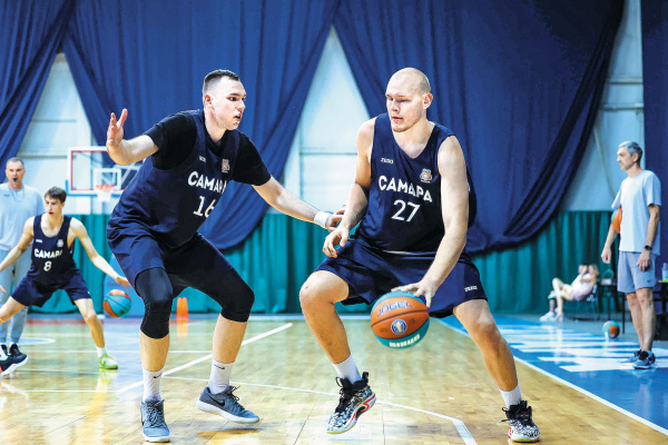 Игроки и тренеры БК "Самара" провели мастер-класс для болельщиков