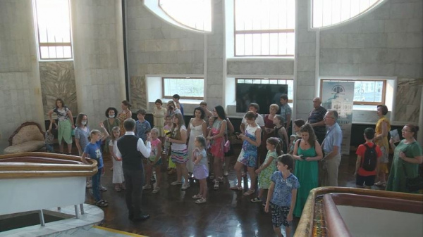 В Самарской филармонии прошла интерактивная экскурсия "Ангел места" для юных зрителей