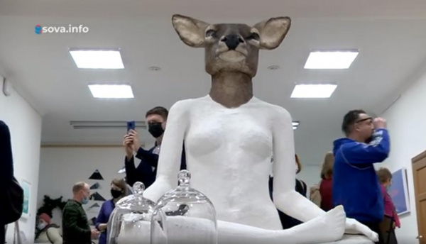 Вдохновлять и шокировать: в Самаре открылась выставка "Против течения"