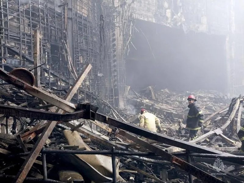 Стала известна судьба юного гардеробщика, спасшего сотню людей из "Крокуса"