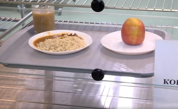 Правильная еда: что готовят в школьных столовых Самары